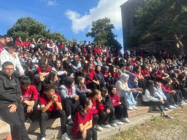 Erzurum tarihin izinde, ecdada vefa ile geleceğe yürüyor