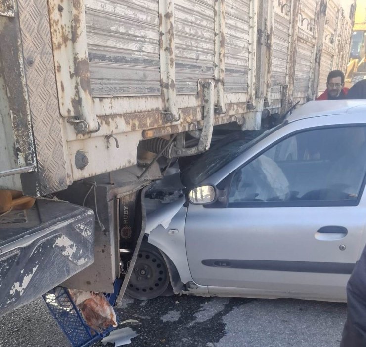 Ahlat’ta trafik kazası: 4 yaralı