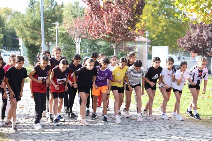 Elazığ’da Cumhuriyet coşkusu sporla kutlandı