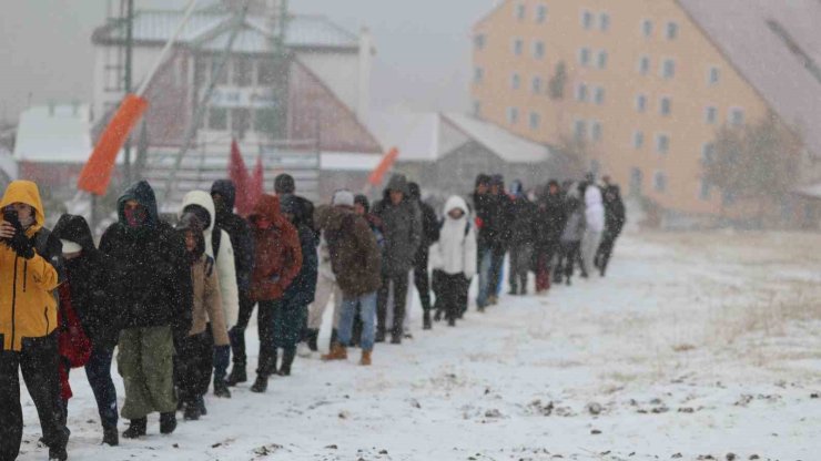 Palandöken’e Cumhuriyet tırmanışı
