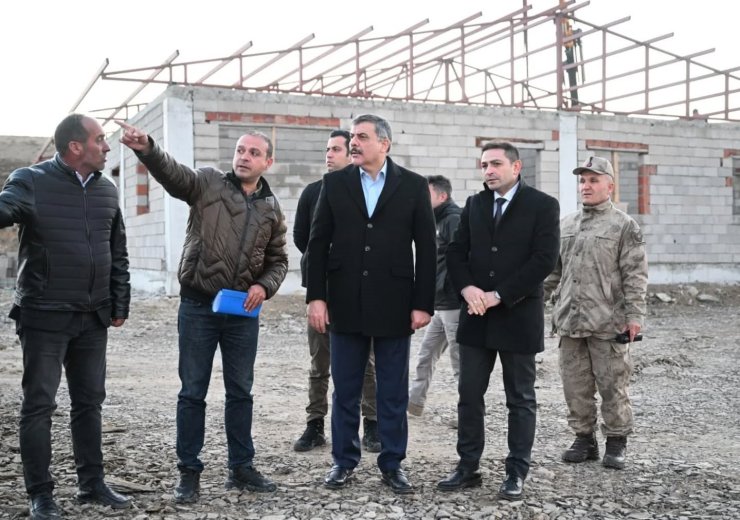 Aziziye’de 200 hayvan için barınak yapılıyor