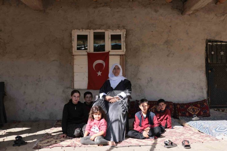 Hizan’ın 300 yıllık taş evleri belgesel fotoğraf projesiyle gün yüzüne çıkıyor