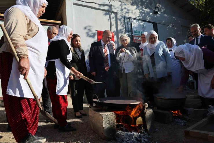 Ağın’da yöresel leblebi yapımı etkinliği