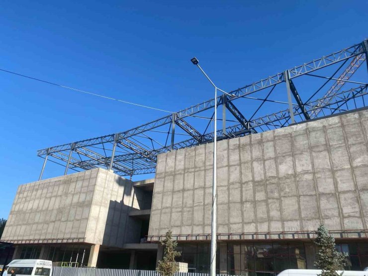 Patnos’ta Alışveriş merkezi inşaatında sona gelindi