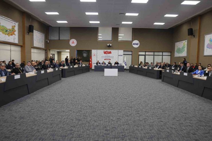 Kuzey Anadolu ve Doğu Anadolu Fay zonu arasında yer alan Elazığ’da İl Afet Risk Azaltma Planı ele alındı