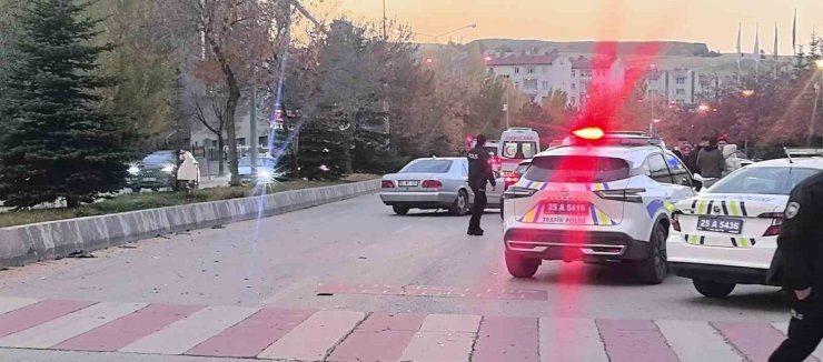 Erzurum’da iki otomobil çarpıştı: 3 yaralı