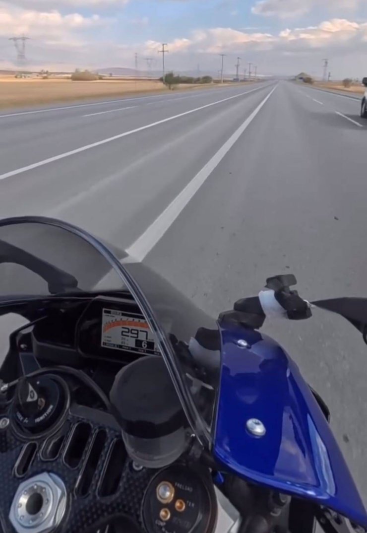 Muş’ta sosyal medyada hız paylaşımı yapan sürücülere ceza