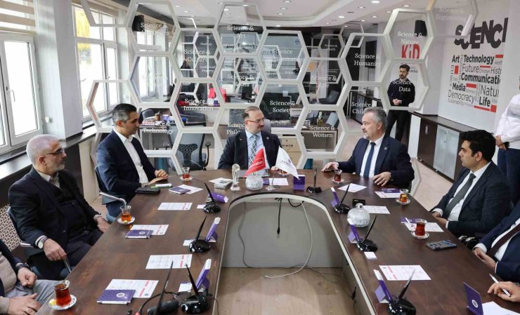 Atatürk Üniversitesinde dijital bilgi üretim seferberliği başladı