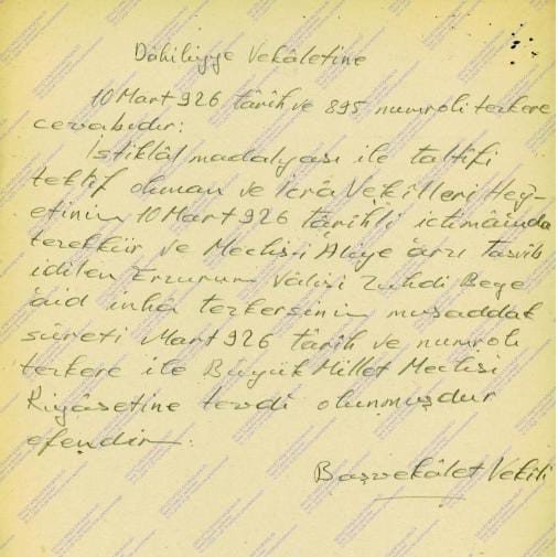 Erzurum Valisine İstiklal Madalyası