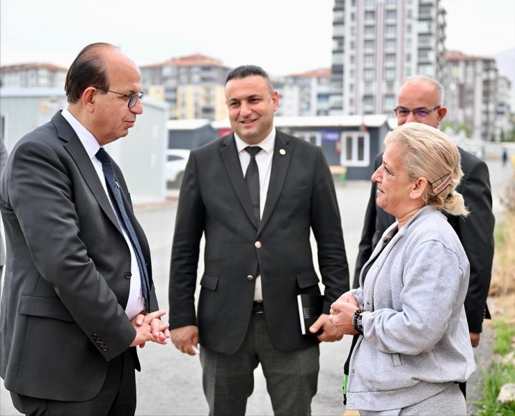 Başkan Geçit, esnafın görüş ve taleplerini yerinde değerlendirdi