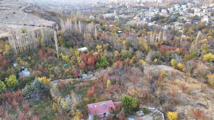 Yeşilyurt’ta sonbaharda kartpostallık görüntüler ortaya çıktı