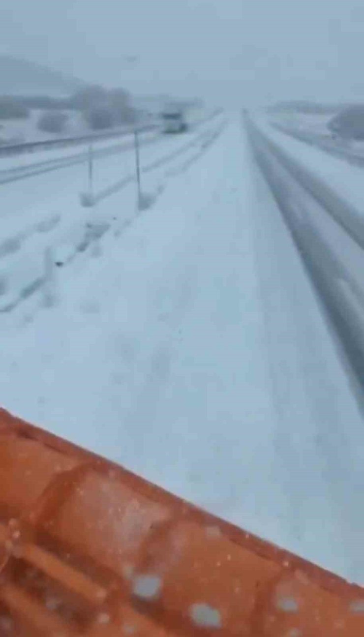 Bingöl’ün yüksek kesimleri beyaza büründü