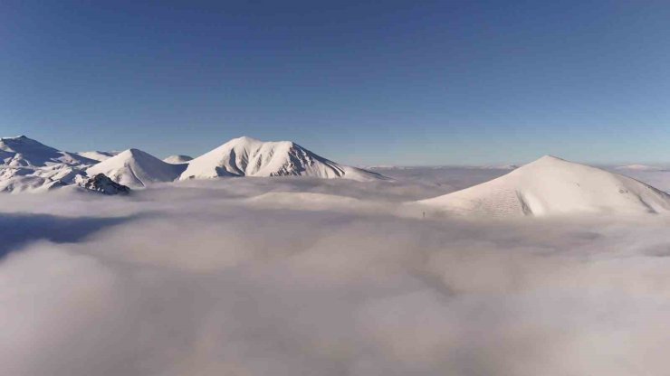 Palandöken sislerin içinde kayboldu