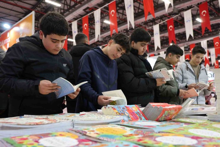 Elazığ’da "6. Kitap Fuarı" kapılarını açtı