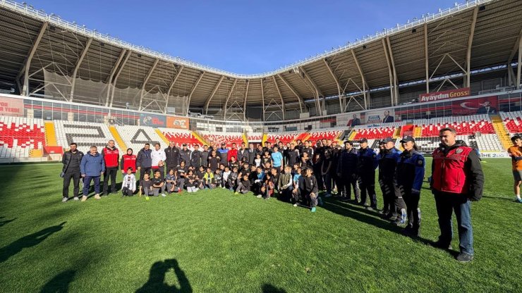 Binlerce gence dokunan proje: Değer Erzincan sahada