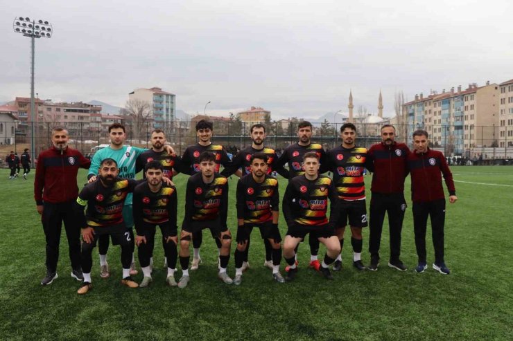 Oltu 25 Mart Belediye Spor’dan farklı galibiyet: 6-1