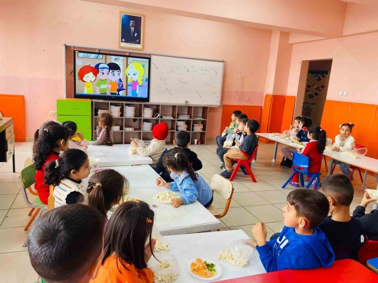 Arıcak’ta ‘Çocukluk Arkadaşım Olur musun’ projesi