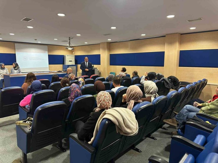 Elazığ’da sağlıkçılara seminer verildi