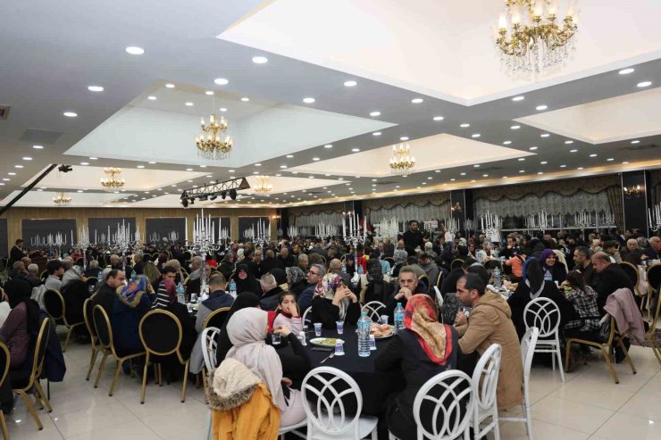 Şehit aileleri ve gaziler vefa buluşmasında bir araya geldi