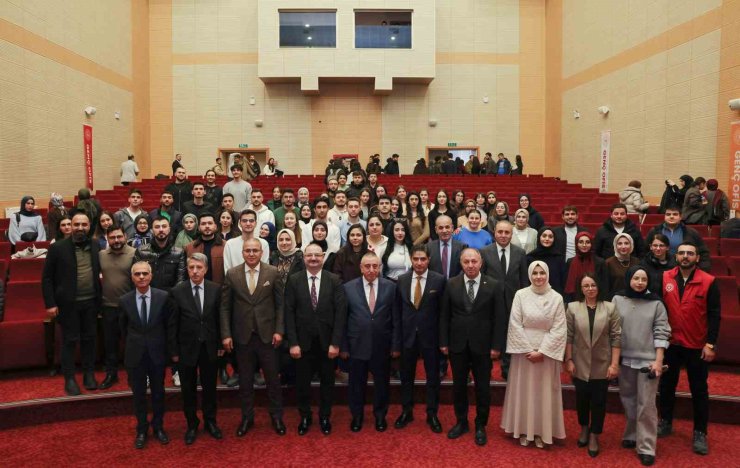 ATAÜNİ genç ofisten ufuk açan panel: "Fikirden aksiyona giden yol"