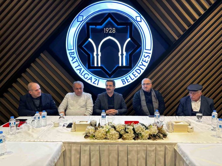 Başkan Taşkın’dan muhtarlarla istişare toplantısı