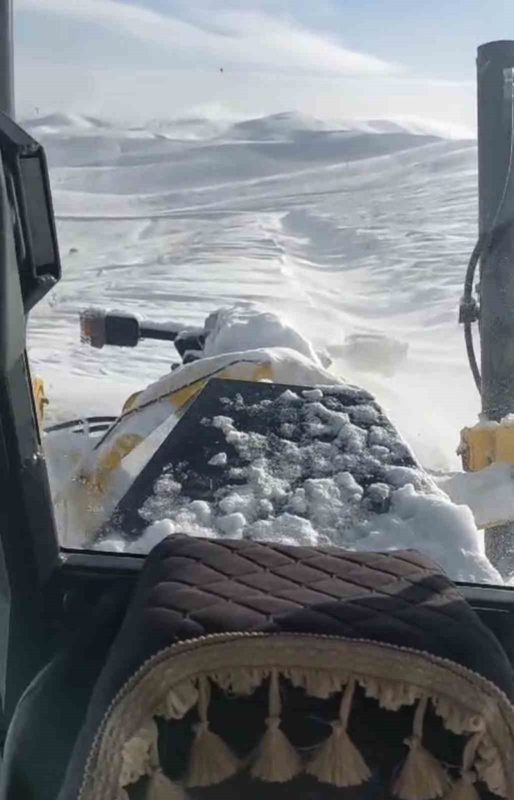 Muş’ta kar yağışı: 333 köy yolu kapandı