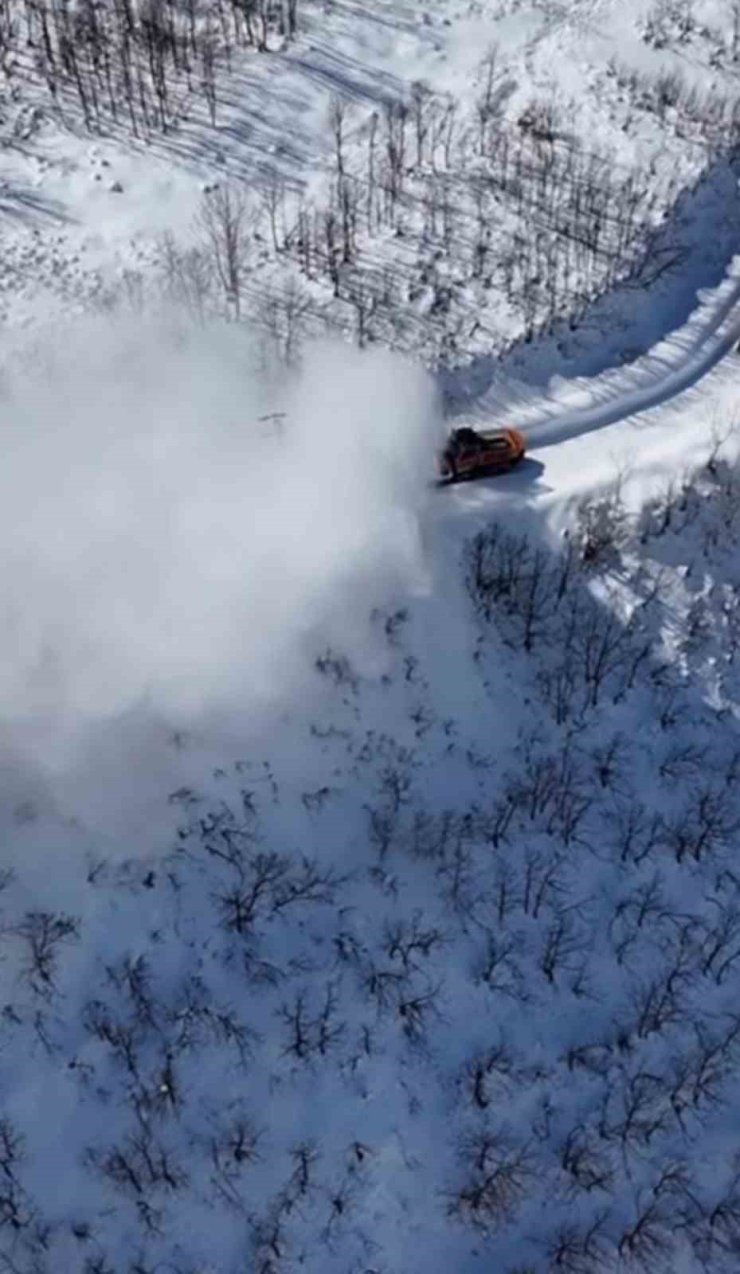 Tunceli’de 135 köy yolu ulaşıma kapandı, ekiplerin çalışması sürüyor