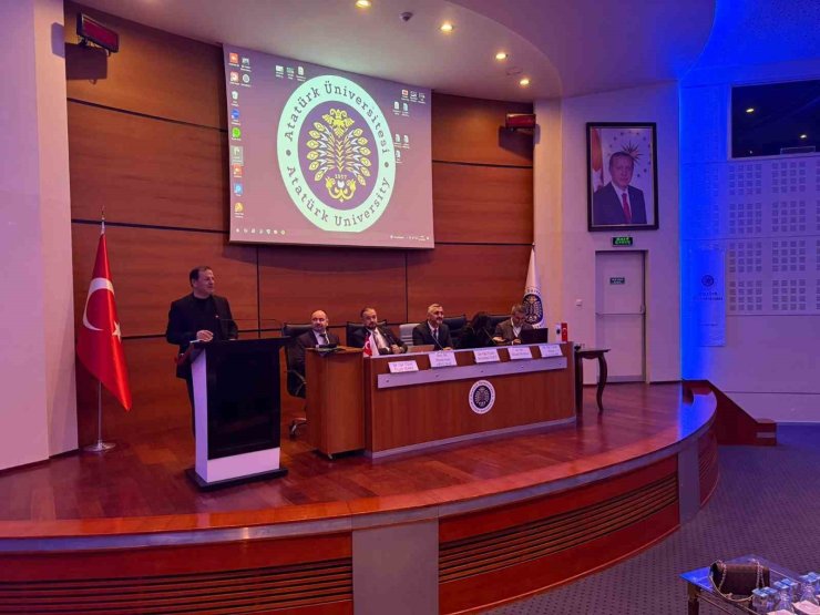 Atatürk Üniversitesi’nde, Bilişim ve teknoloji hukukunda güncel meseleler konferansı