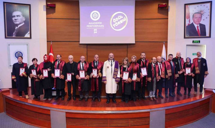 Atatürk Üniversitesinde akademik performans ödül töreni gerçekleşti