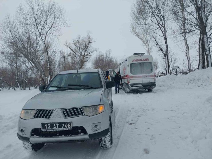 Karlı yollar aşıldı, kalp hastası muhtar için ekipler seferber oldu