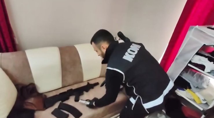 Kars’ta sosyal medyadan silah ticaretine 8 gözaltı