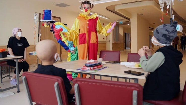 Sanatın rehabilite edici gücünü çocuklarla buluşturdular