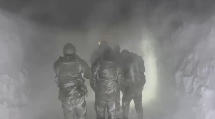 Ağrı’da tipide mahsur kalan vatandaşlar için ekipler seferber oldu