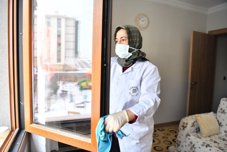 Yeşilyurt’ta büyükler baş tacı olmaya devam ediyor