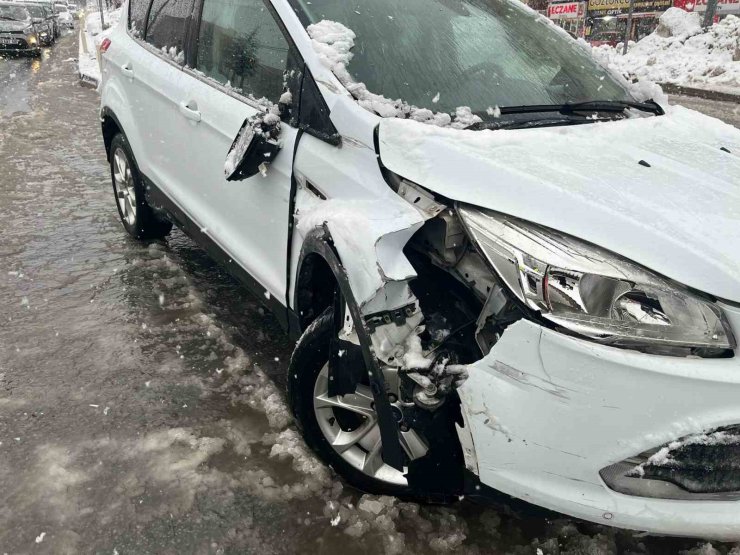 Bitlis’te zincirleme trafik kazası