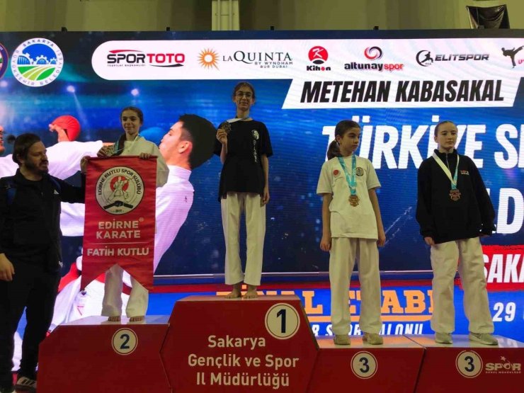 Bingöllü sporcular 8 madalya kazandı