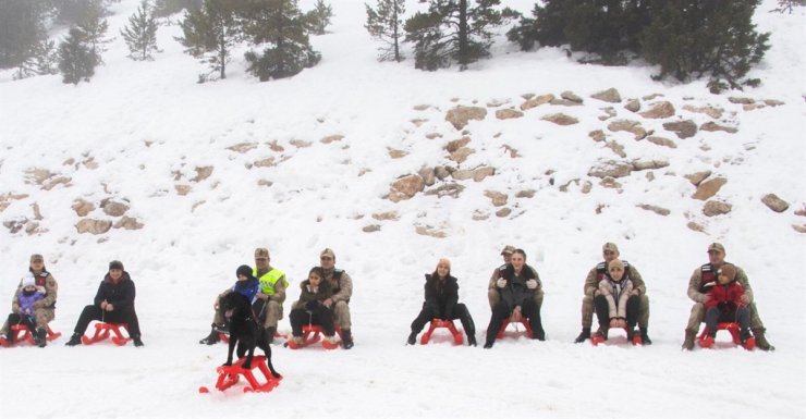 Jandarmadan şehit ve gazi çocuklarına anlamlı etkinlik