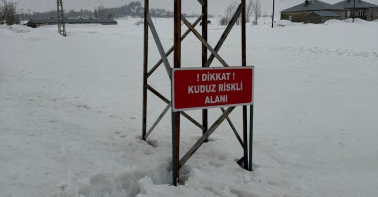 Yüksekova’da kuduz alarmı: Ekiplerin müdahalesiyle durum kontrol altına alındı