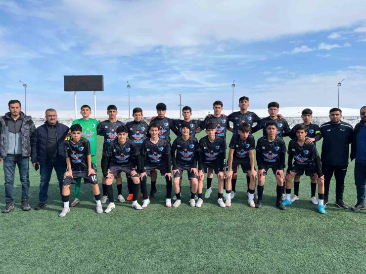 Muş Gençlerbirliği’nden 50. yılında çifte şampiyonluk sevinci