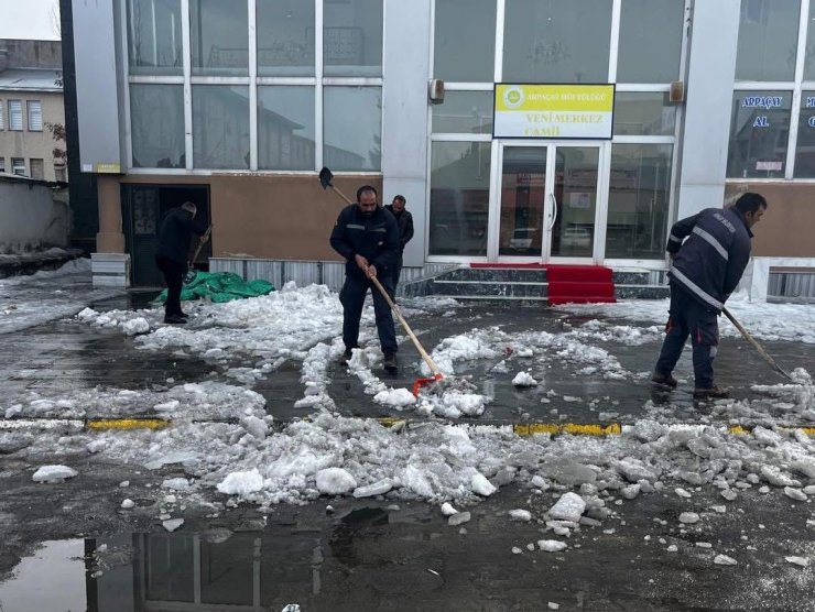 Arpaçay’da Ramazan temizliği