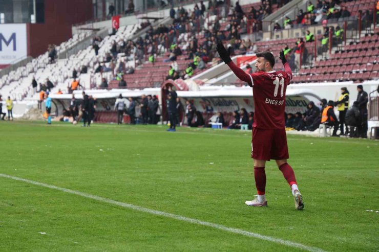 Elazığspor’da Enes Soy sakatlandı