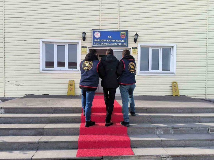 Bingöl’de aranan 10 şahıs yakalandı