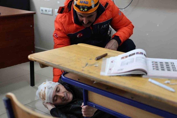 Elazığ’da okullarda deprem tatbikatı