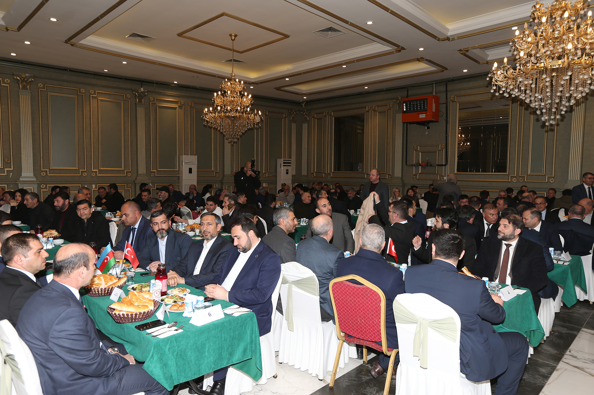 karsta-turkiye-azerbaycan-iftar-bulusmasi-gerceklestirildi-3.jpg
