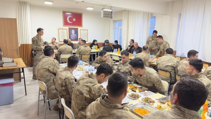 Kaymakam Arıkan, jandarma personeliyle iftarda buluştu