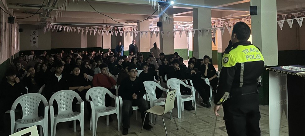 kars-il-emniyet-mudurlugu-nden-ogrencilere-trafik-egitimi.jpg