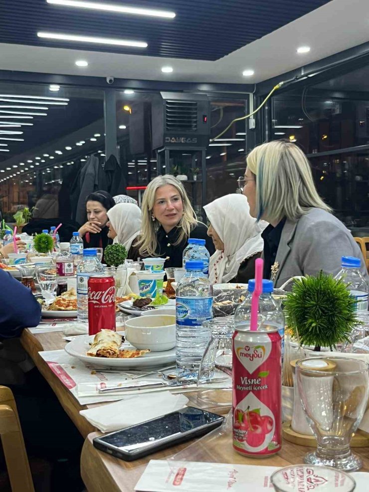 Kars’ta Kızılay’dan huzurevinde anlamlı iftar buluşması