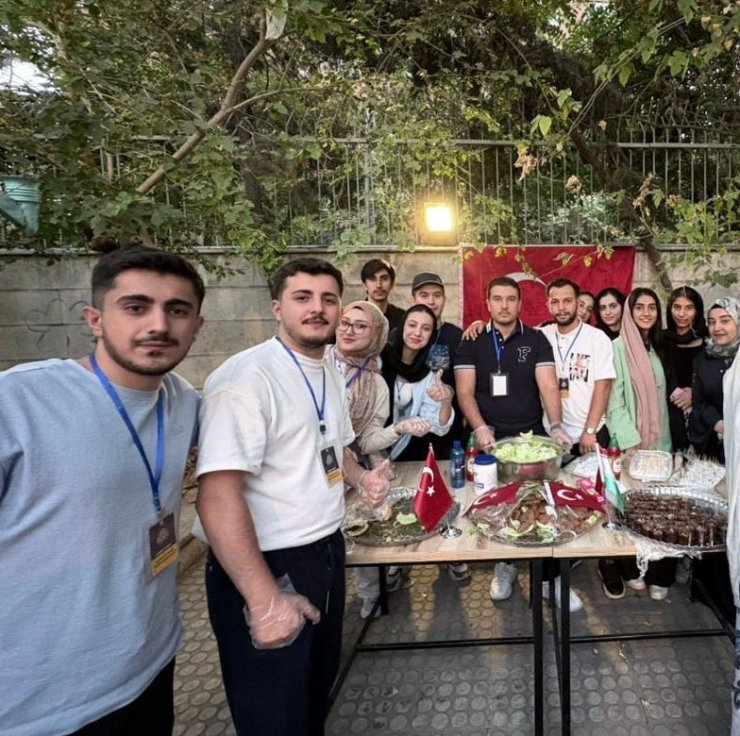 İran’daki Vanlı öğrencilerden yetkililere çağrı: Eğitimimize Türkiye’de devam etmek istiyoruz