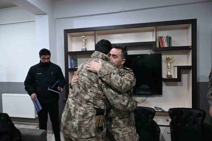 Ağrı Emniyet Müdürü Önder, Özel Harekât personeliyle iftarda bir araya geldi