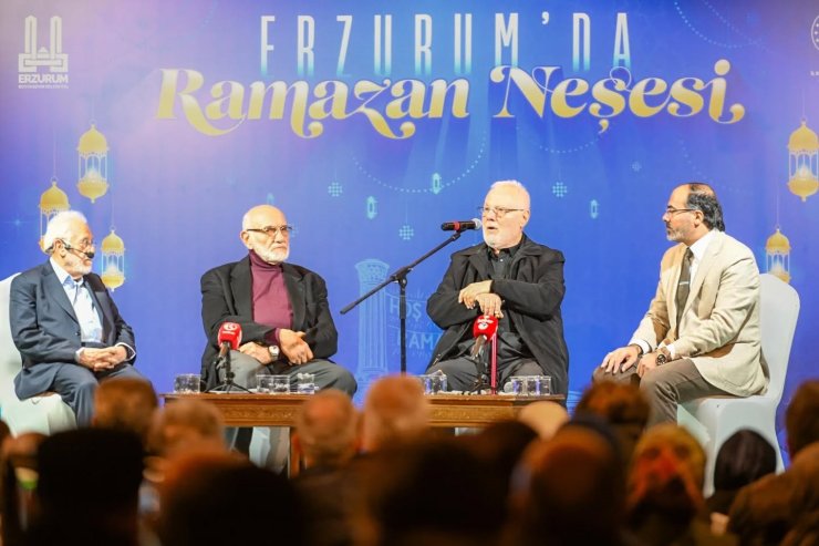 Tarihi mekanda "Medreseden Üniversiteye Erzurum’da İlim" konuşuldu